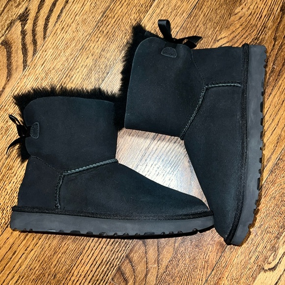 ✨NWOB Mini Bailey Bow II Boot size 7 ✨ - Picture 1 of 9